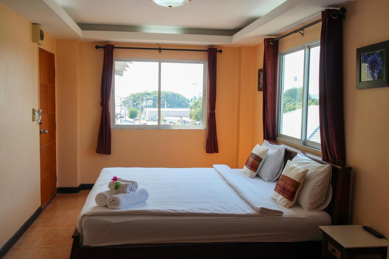 Spa Guest House Jomtien Beach Eksteriør billede