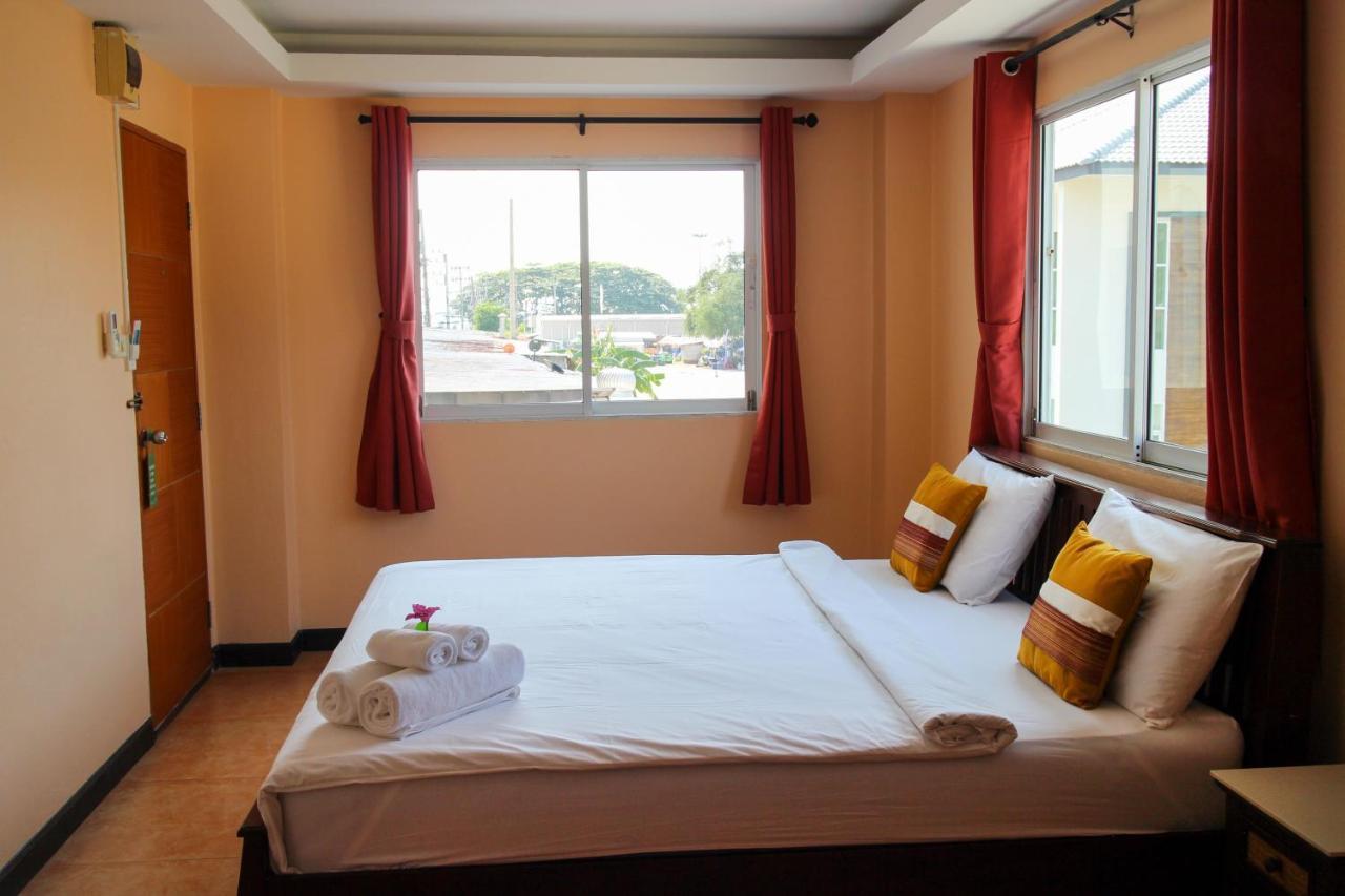 Spa Guest House Jomtien Beach Eksteriør billede