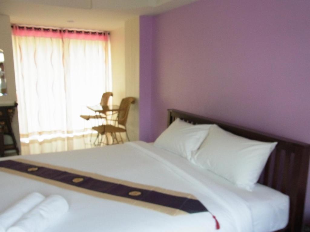Spa Guest House Jomtien Beach Værelse billede