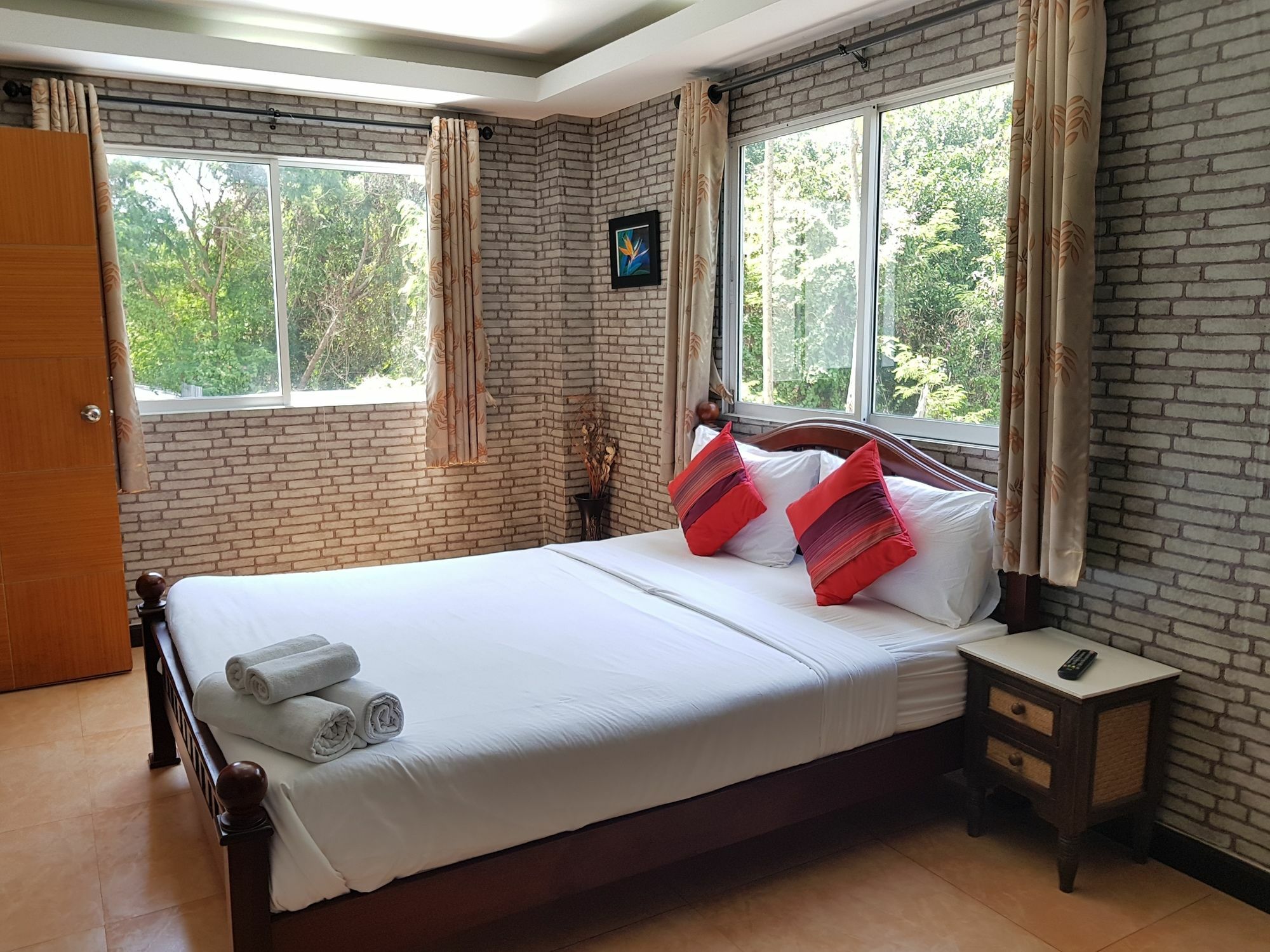 Spa Guest House Jomtien Beach Eksteriør billede